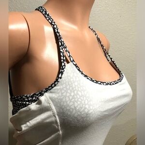 Lululemon Built in Bra Backless Tank Top